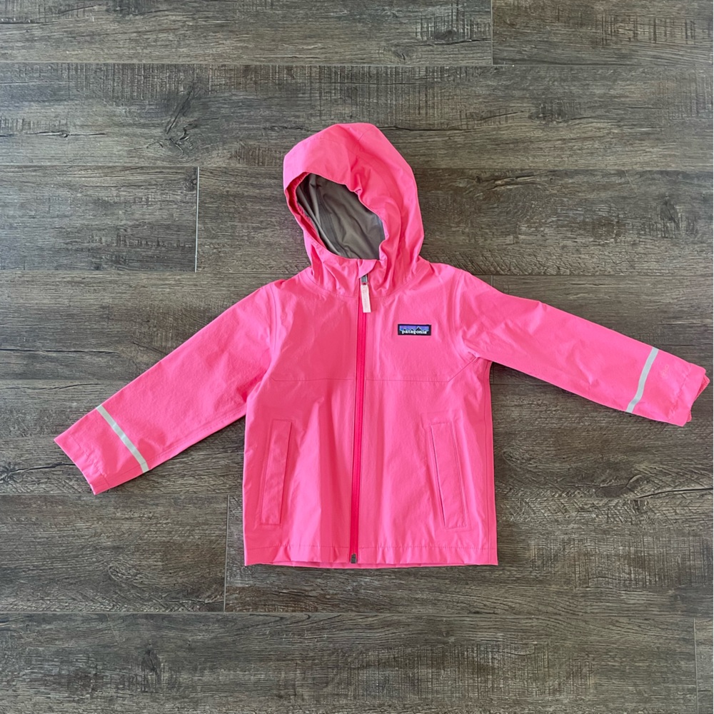 Patagonia Rain Jacket - 2t hot pink